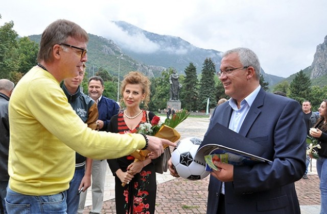 Илияна Раева: Николай Иванов е човек, който спазва своите обещания