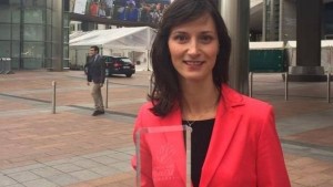 Мария Габриел организира Европейска седмица на пчелите в Брюксел с