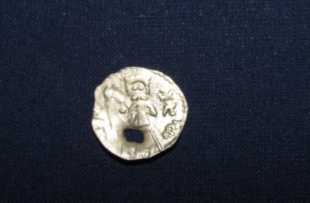 Край Кирека археолози откриха монета с лика на дядото на Влад Цепеш - Дракула