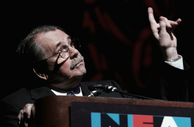 Почина джаз саксофонистът Фил Уудс