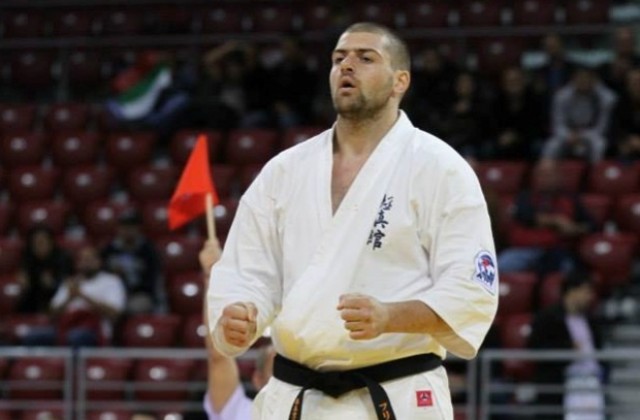 Христо Георгиев и Андреян Иванов ще представят Габрово на световното по киокушин в Русия