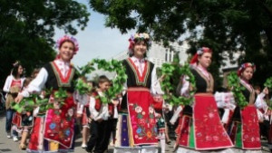 Празнично веселие в кв Железник в Стара Загора