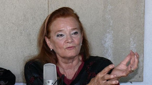 Виолета Гиндева Актьорите продължават да са държавни чиновници