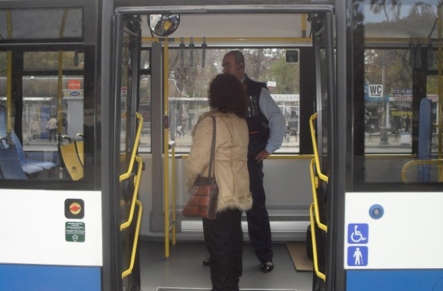 Пътници пострадаха в автобуси на градския транспорт