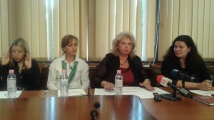 Деца и младежи прохождат след години в инвалидна количка след