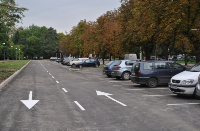 Нов паркинг до блок Вида на разположение на русенци