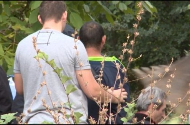 28 са задържаните край Стара Загора бежанци