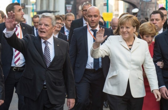 Германия 25 години след обединението е изправена пред нови предизвикателства