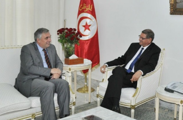 Тунис проявява интерес към български преподаватели и медицински кадри