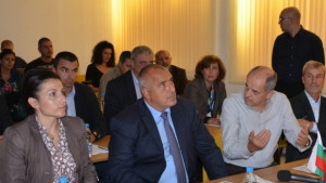 Десислава Танева Чрез информационната система за превозни билети за дървесина