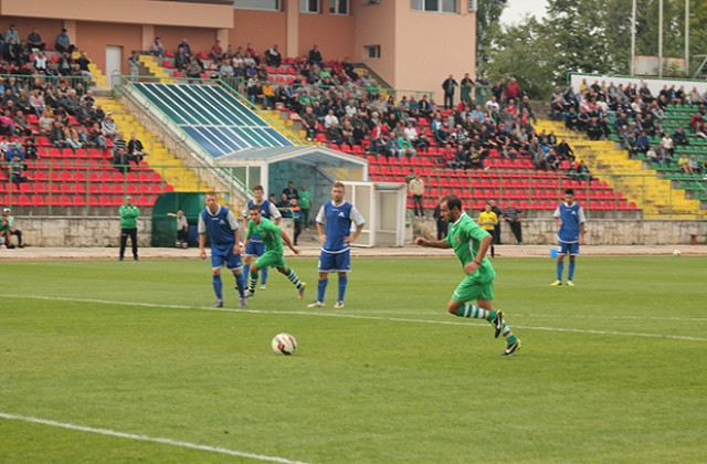 „Ботев отвя Левски