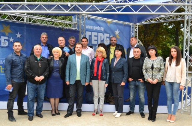 Даниел Панов: Гласувайте с бюлетина № 8, за да продължим с видимите резултати