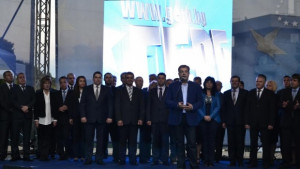 Даниел Панов тръгна към победа под бурните аплодисменти на над