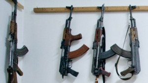 160 патрона за Калашников откриха в наркодилър