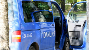 Задържаха 107 чужденци след акция в София