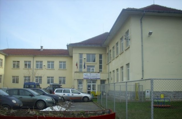 Комплексът за социални услуги празнува 10 години