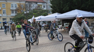 30 колоездачи се включиха във велошествие