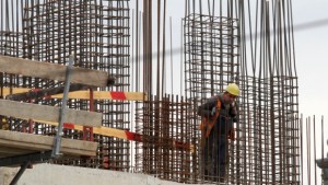 Строителството с летен спад