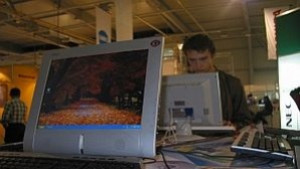 Санкционират интернет търговец