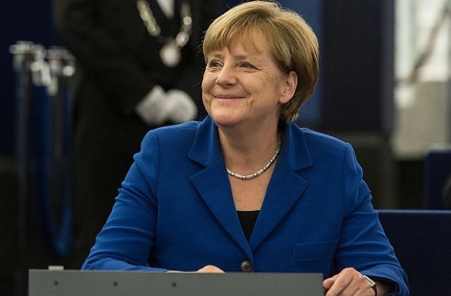 Бавария заплаши Меркел със съд, ако не спре мигрантите