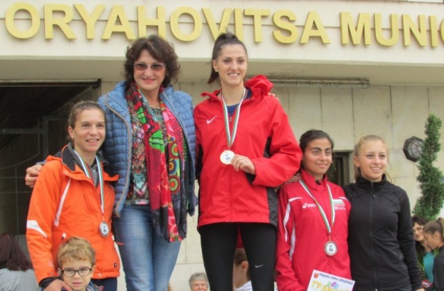 Четири златни и един бронзов медала за горнооряховските лекоатлети на пробега „МИКИ”