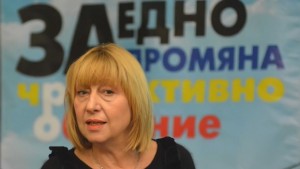 Кандидатът за кмет Анелия Клисарова Обществото ни трябва да е