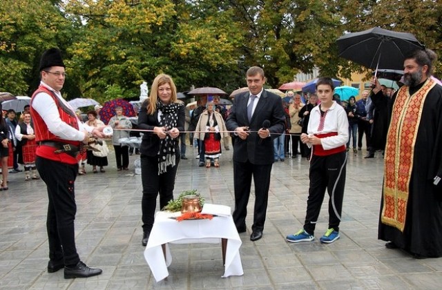 В Хотница празнуваха 120 г. от основаване на местното читалище