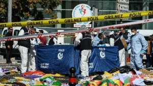 Пет следи водят към Ислямска държава и още две терористични