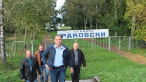 Кандидатите на ГЕРБ играят с младите футболни надежди на Севлиево