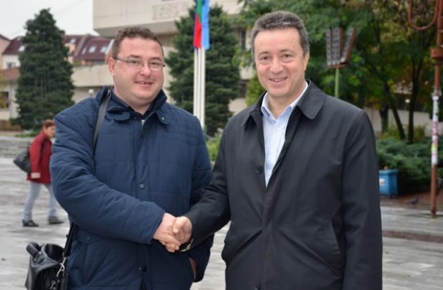 Гласувайте за себе си, призова кандидатът на БСП за кмет на Свищов