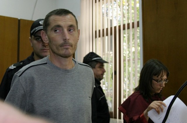 Обвиненият в блудство „екстрасенс” Деси от Пелово остава в ареста