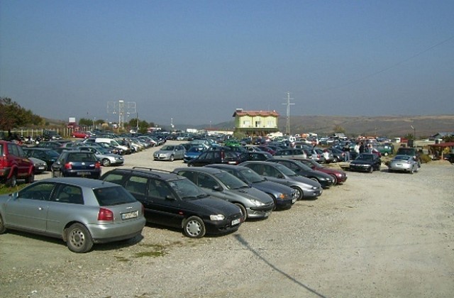 Масови проверки на НАП и МВР по автокъщи