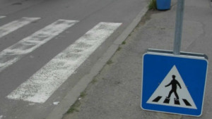 Учат децата на правилата за безопасно движение на пешеходци и