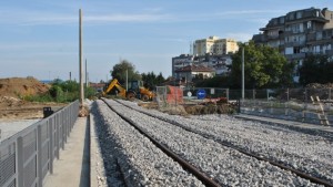 Възстановиха жп трасето по новоизградените мостове на пробива свързващ Родина