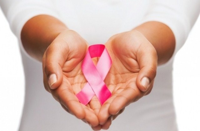 Студентки с акция Защото жената е любов