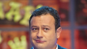 Влакът на Тиквенбург потегля от градинката на автогарата начело с