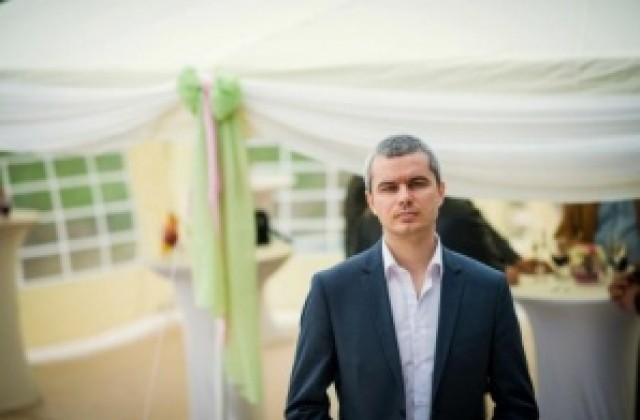 Костадин Костадинов призовава варненци да се съберат утре в подкрепа на граничните полицаи