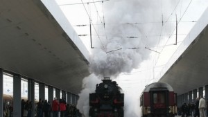 Атрактивно пътуване до Банкя Пуснаха по релсите Баба Меца СНИМКИ