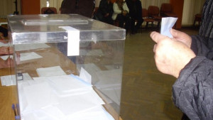Краен срок за поправки в избирателните списъци