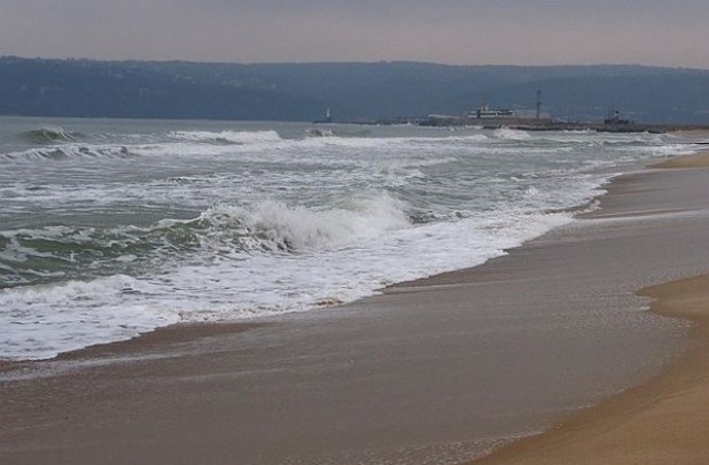 Няма опасност за екипажа на турския танкер, бедстващ в Черно море