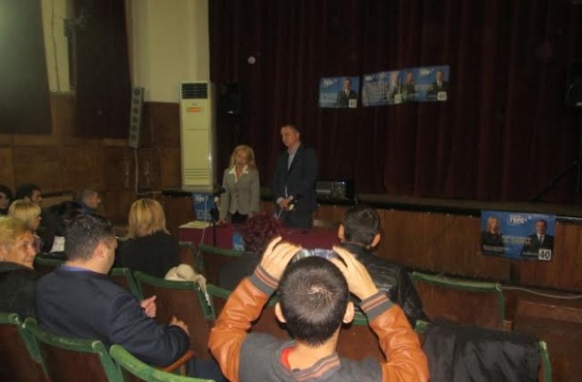 Иван Портних: В Галата ще има нови тротоари, спортно игрище и обновено читалище