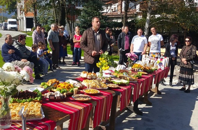 Посрещнаха Георги Икономов на нова улица