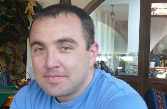 „Време е младите да поемат юздите в ръцете си”, убеден е Кенан Селимов