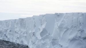 Озоновата дупка над Антарктида доближава рекордни размери