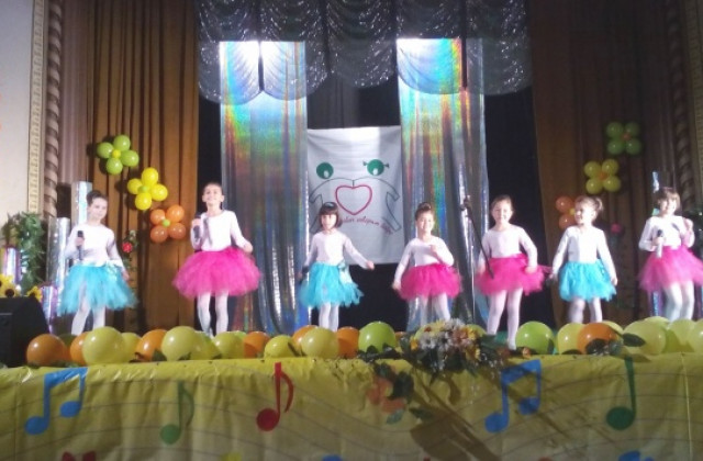 Вокална студия Усмивки с пет награди от Национален конкурс в Пловдив