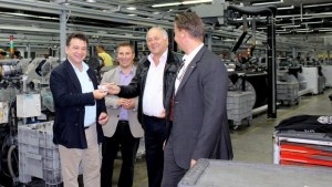 Кольо Милев посети текстилната фабрика Е Миролио