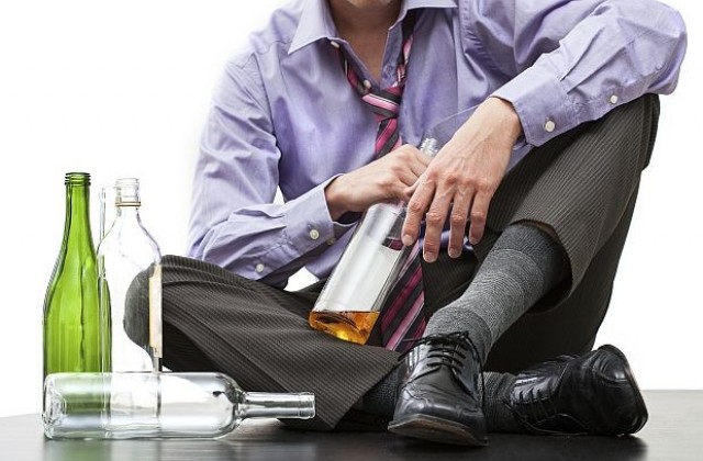 Експерти призовават към пълно въздържание от алкохол