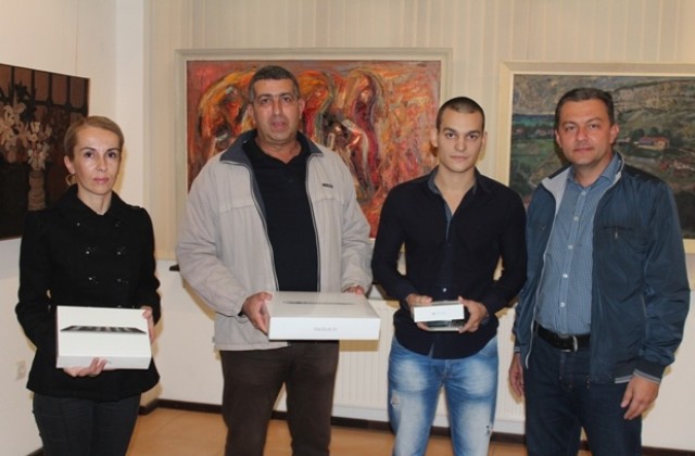 Кметът на Севлиево спечели подкрепата на младите