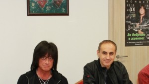 По покана на Петър Паунов Джо Лин Търнър с уникално