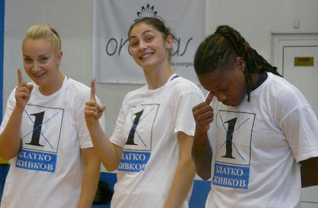 Баскетболистките на Монтана с подкрепа за Златко Живков